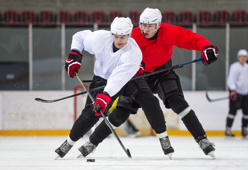2 joueurs de hockey