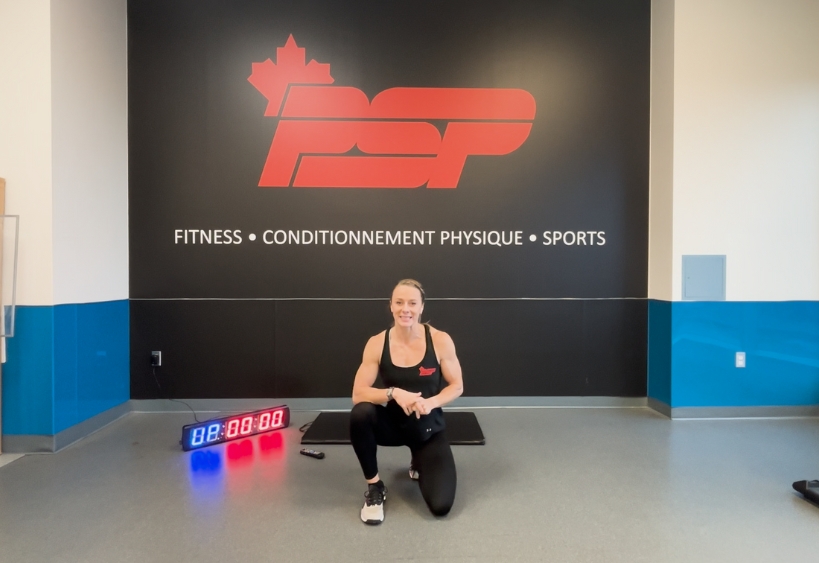 Moniteur de conditionnement physique faisant de l'exercice