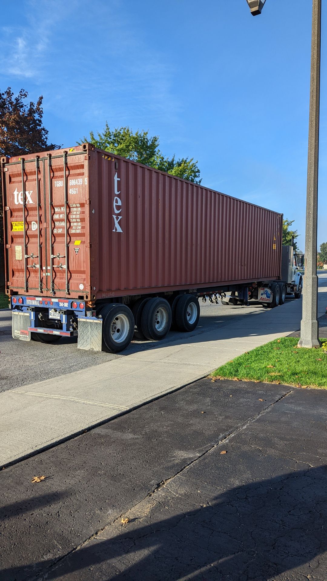 conteneur de transport sur un camion