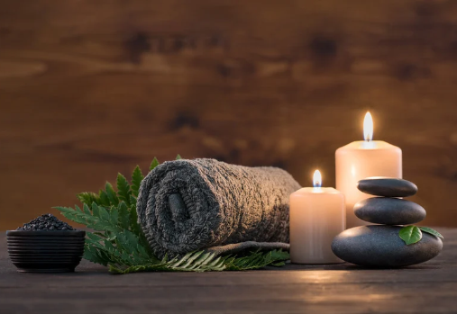 Forfait spa avec bougies, pierres chaudes et serviette