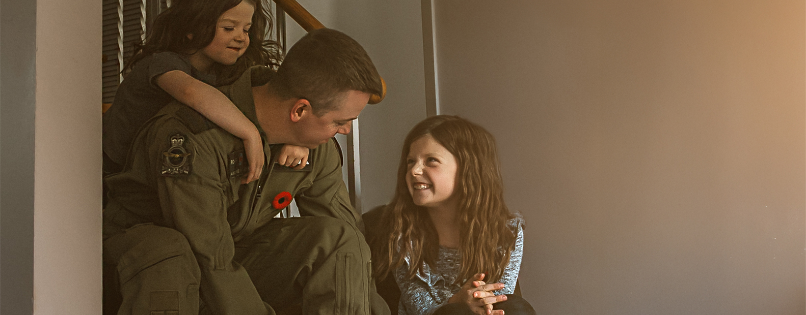 membre des FAC avec ses deux filles