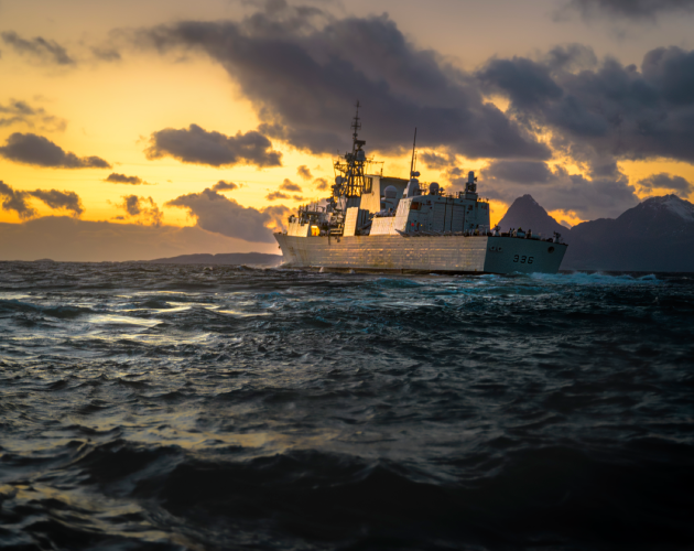 Navire dans l'océan 